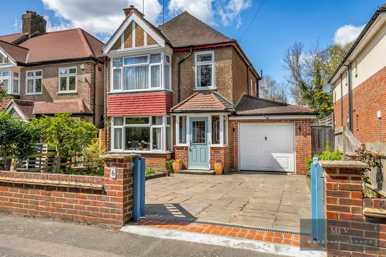 Birdhurst Avenue, South Croydon