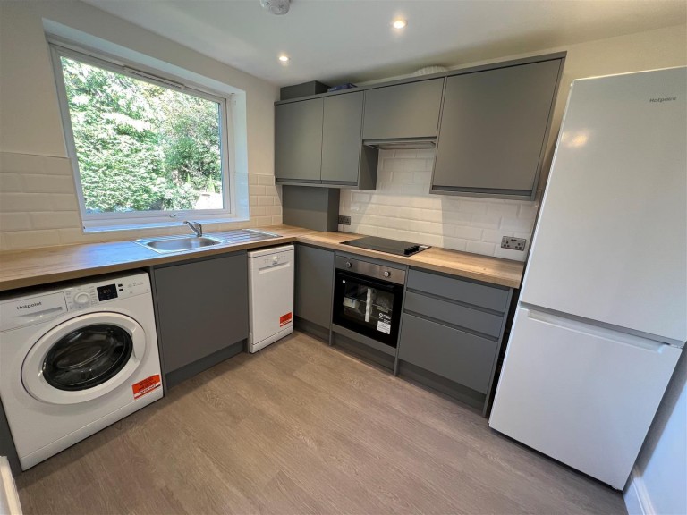 Birdhurst Road, South Croydon
