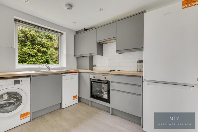 Birdhurst Road, South Croydon