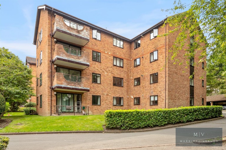 Campion Close, Croydon