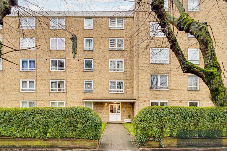 Altyre Road, Croydon