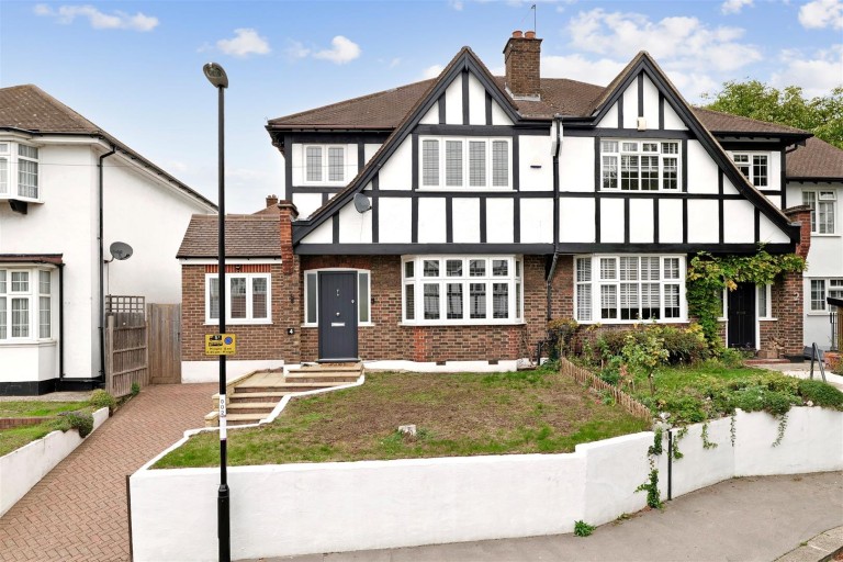 Elm Close, South Croydon