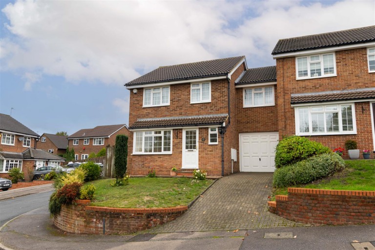 Copperfield Close, South Croydon
